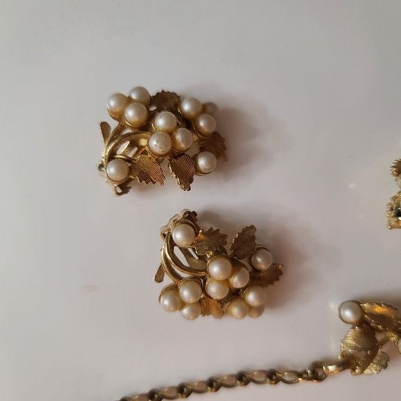 Antique signed BSK Gold and Pearl Jewelry set - Picture 4 of 4